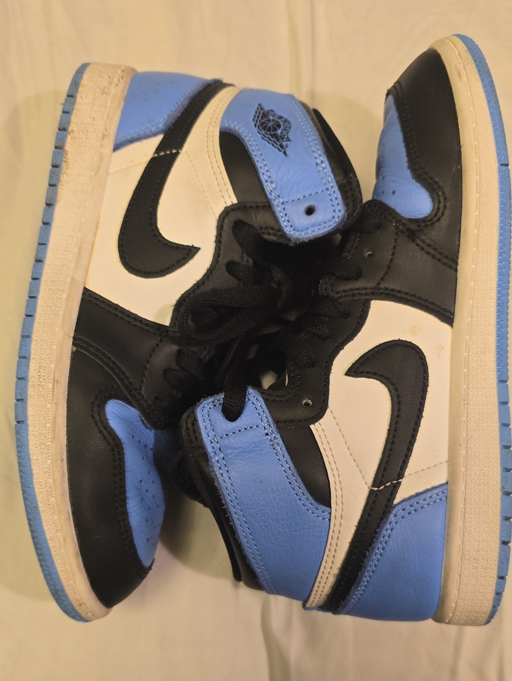 Nike Air Jordan 1 Retro High OG University Blue Black Toe Shoes 3Y / 3C
